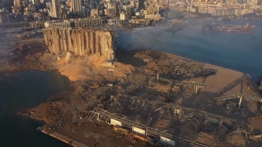 Libanon sečetl škody po explozi a ví: Na to nemáme